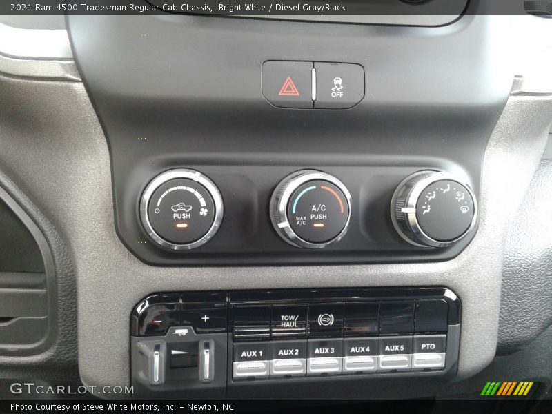 Controls of 2021 4500 Tradesman Regular Cab Chassis