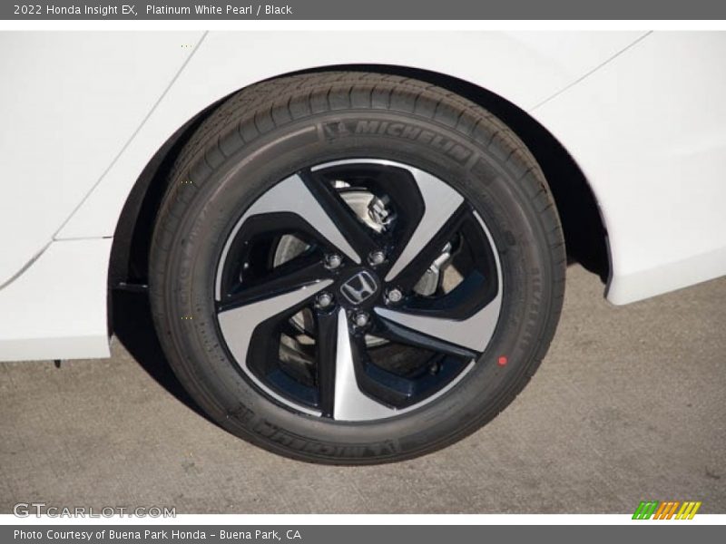 Platinum White Pearl / Black 2022 Honda Insight EX