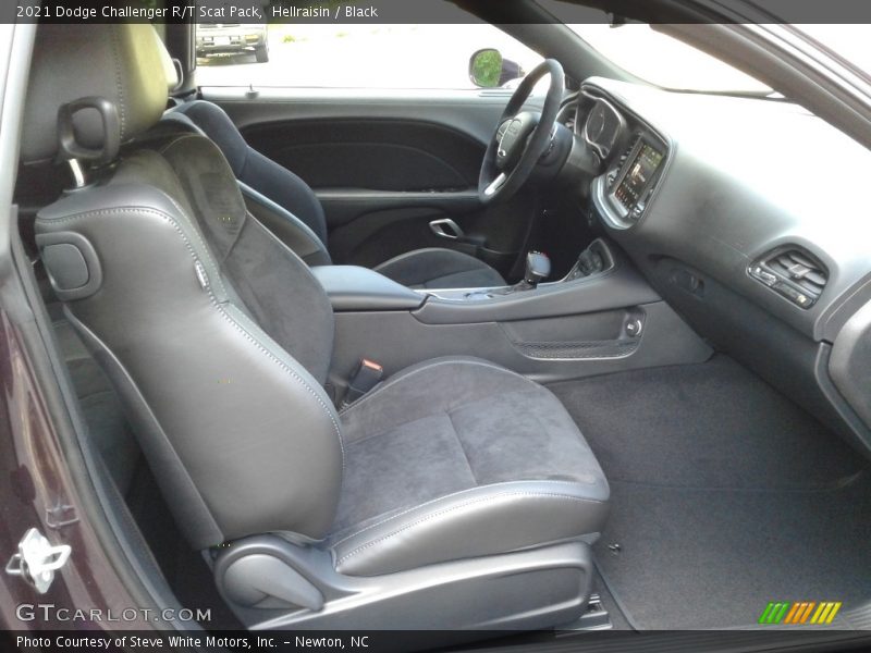Hellraisin / Black 2021 Dodge Challenger R/T Scat Pack