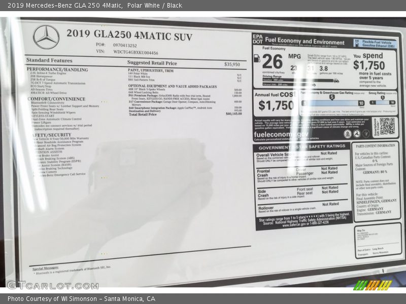 Polar White / Black 2019 Mercedes-Benz GLA 250 4Matic