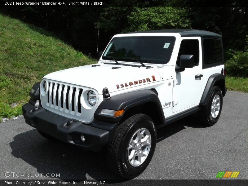 Bright White / Black 2021 Jeep Wrangler Islander 4x4