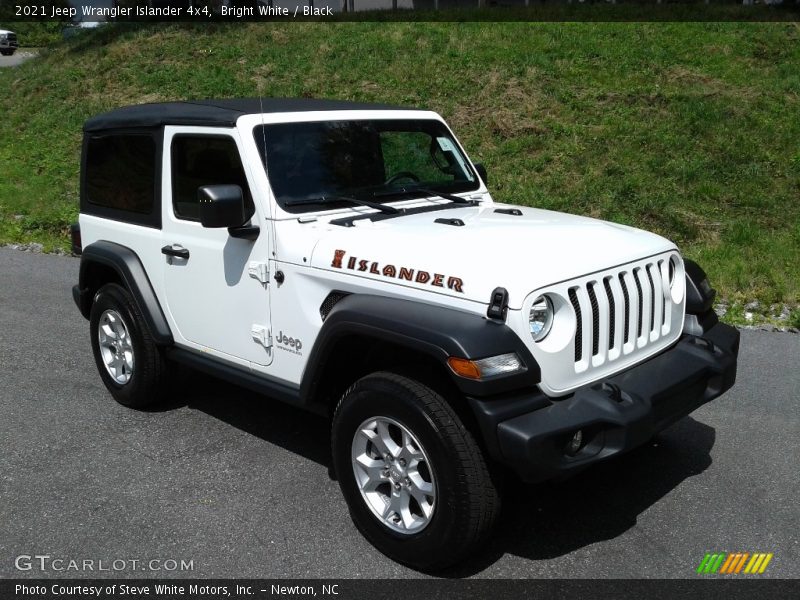 Bright White / Black 2021 Jeep Wrangler Islander 4x4