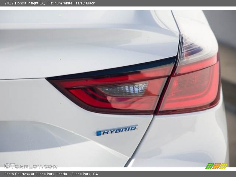 Platinum White Pearl / Black 2022 Honda Insight EX