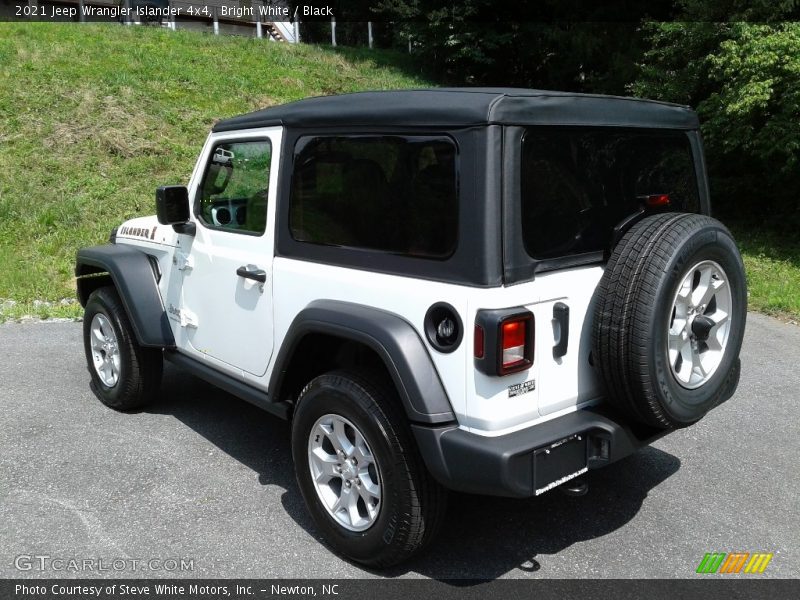 Bright White / Black 2021 Jeep Wrangler Islander 4x4