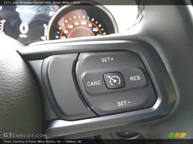 Bright White / Black 2021 Jeep Wrangler Islander 4x4