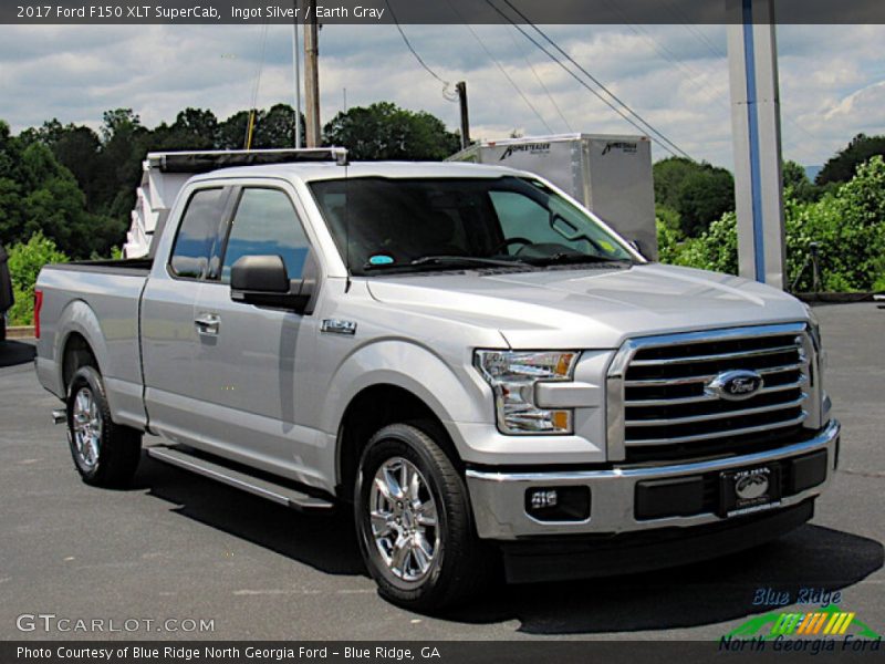 Front 3/4 View of 2017 F150 XLT SuperCab