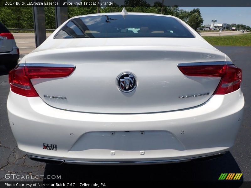 White Frost Tricoat / Brandy 2017 Buick LaCrosse Essence