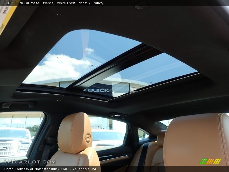 White Frost Tricoat / Brandy 2017 Buick LaCrosse Essence