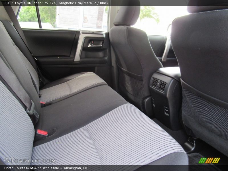 Magnetic Gray Metallic / Black 2017 Toyota 4Runner SR5 4x4