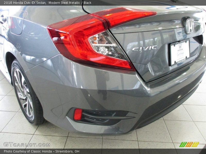Modern Steel Metallic / Black 2018 Honda Civic EX Sedan