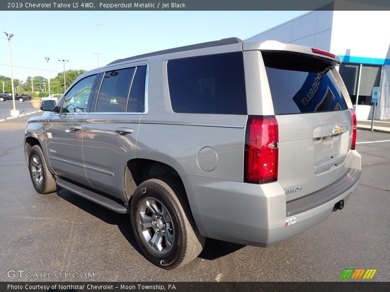 Pepperdust Metallic / Jet Black 2019 Chevrolet Tahoe LS 4WD