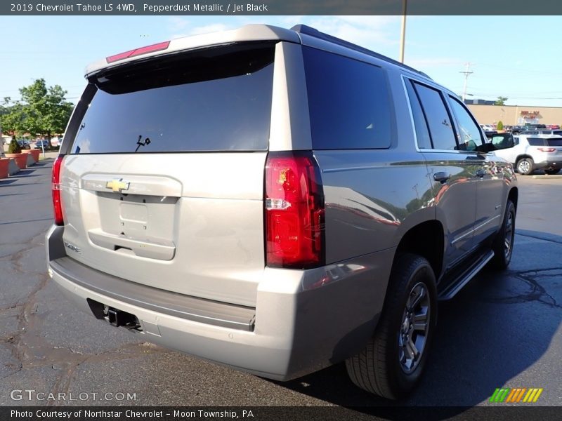 Pepperdust Metallic / Jet Black 2019 Chevrolet Tahoe LS 4WD