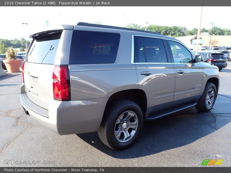 Pepperdust Metallic / Jet Black 2019 Chevrolet Tahoe LS 4WD
