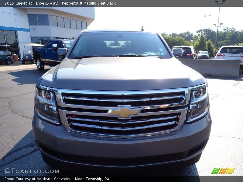 Pepperdust Metallic / Jet Black 2019 Chevrolet Tahoe LS 4WD