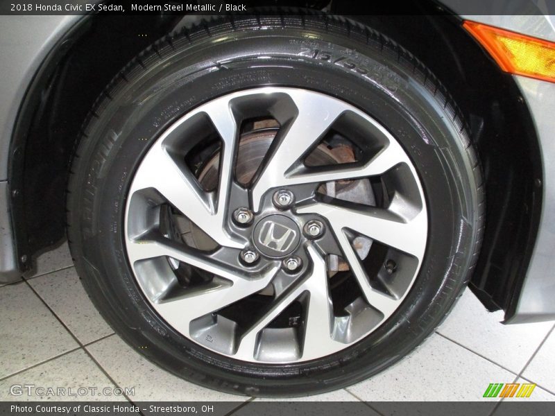 Modern Steel Metallic / Black 2018 Honda Civic EX Sedan