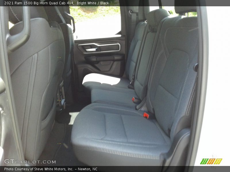 Bright White / Black 2021 Ram 1500 Big Horn Quad Cab 4x4