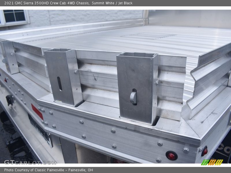 Summit White / Jet Black 2021 GMC Sierra 3500HD Crew Cab 4WD Chassis