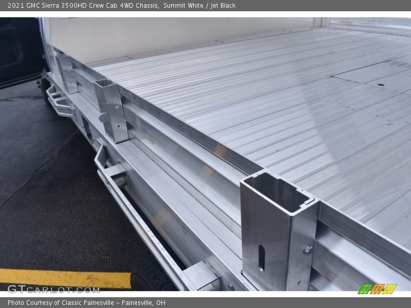 Summit White / Jet Black 2021 GMC Sierra 3500HD Crew Cab 4WD Chassis