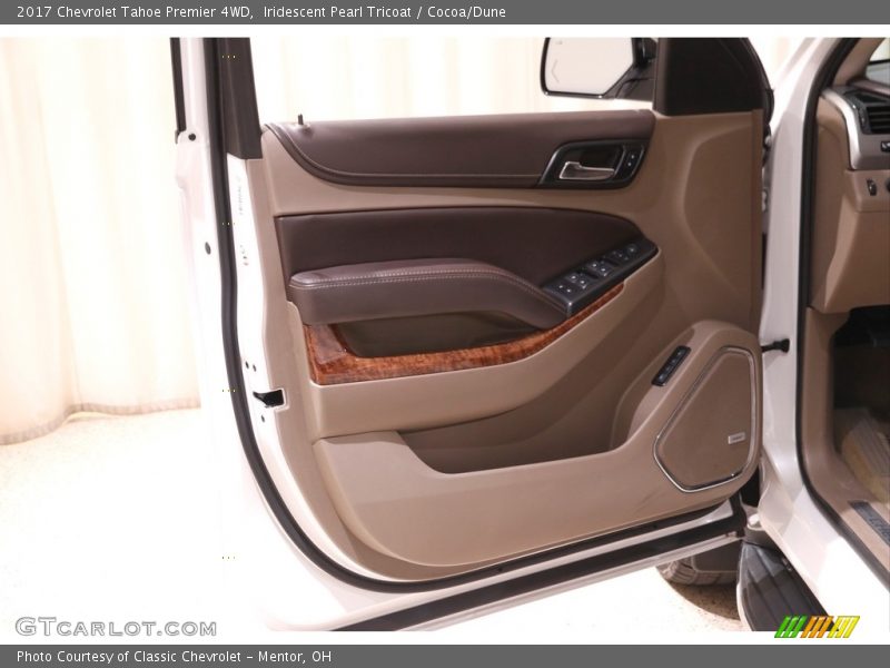 Iridescent Pearl Tricoat / Cocoa/Dune 2017 Chevrolet Tahoe Premier 4WD
