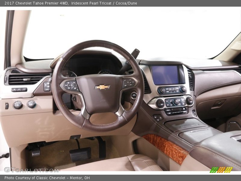 Iridescent Pearl Tricoat / Cocoa/Dune 2017 Chevrolet Tahoe Premier 4WD