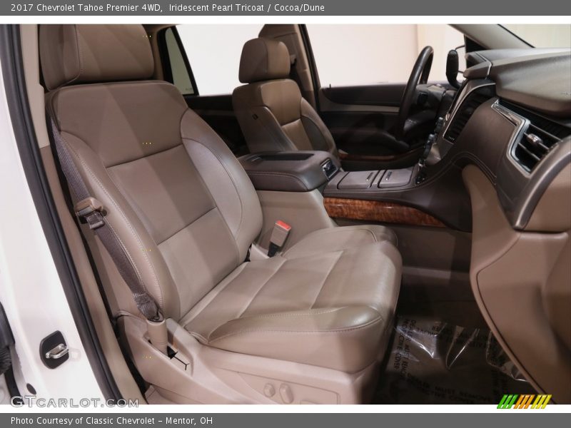 Iridescent Pearl Tricoat / Cocoa/Dune 2017 Chevrolet Tahoe Premier 4WD