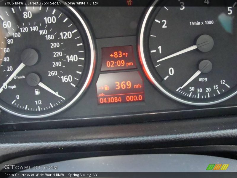 Alpine White / Black 2006 BMW 3 Series 325xi Sedan