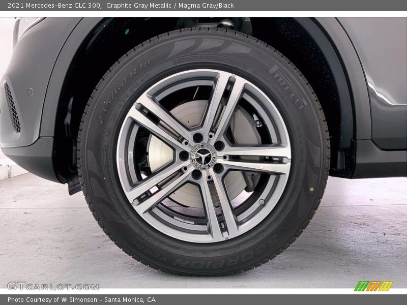 Graphite Gray Metallic / Magma Gray/Black 2021 Mercedes-Benz GLC 300