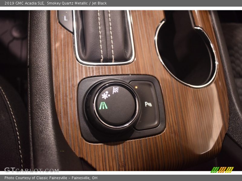 Smokey Quartz Metallic / Jet Black 2019 GMC Acadia SLE