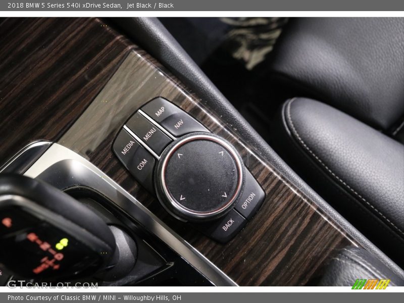 Jet Black / Black 2018 BMW 5 Series 540i xDrive Sedan