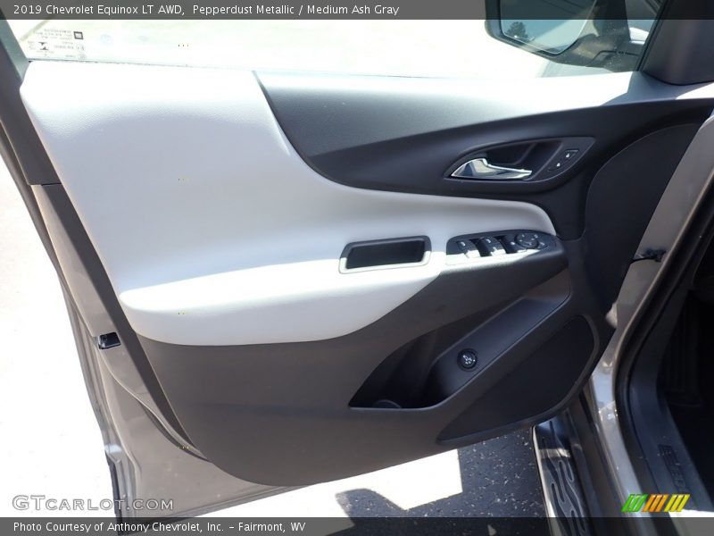 Pepperdust Metallic / Medium Ash Gray 2019 Chevrolet Equinox LT AWD