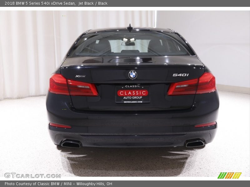 Jet Black / Black 2018 BMW 5 Series 540i xDrive Sedan
