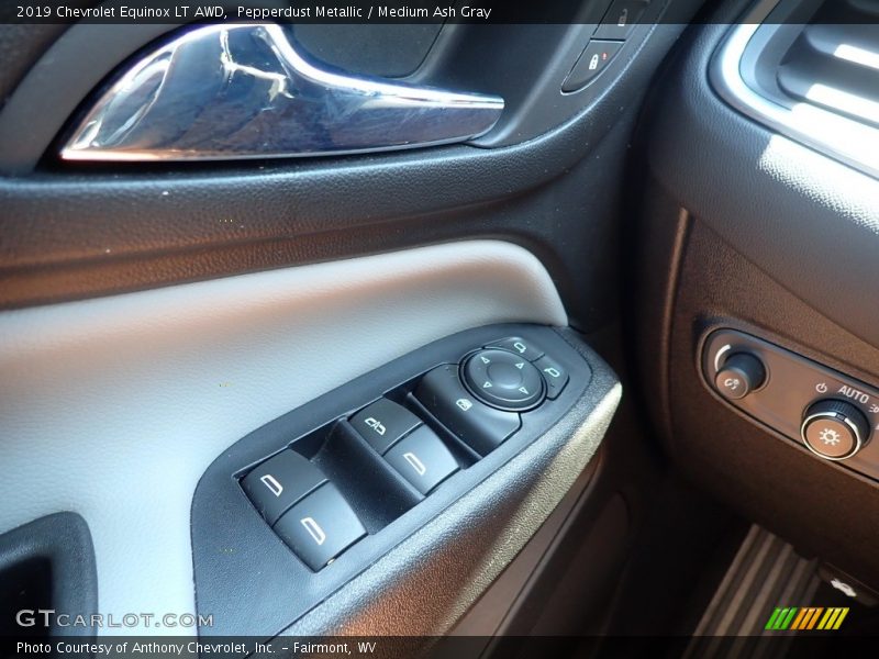 Pepperdust Metallic / Medium Ash Gray 2019 Chevrolet Equinox LT AWD