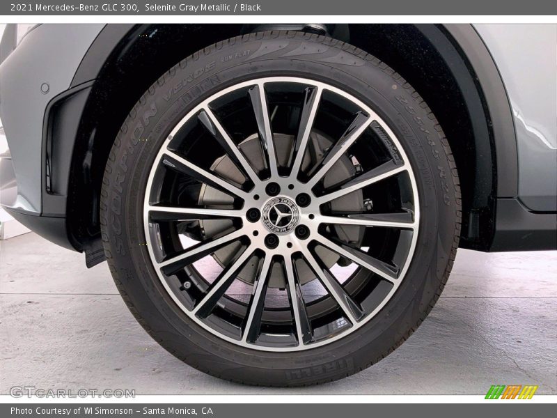 Selenite Gray Metallic / Black 2021 Mercedes-Benz GLC 300