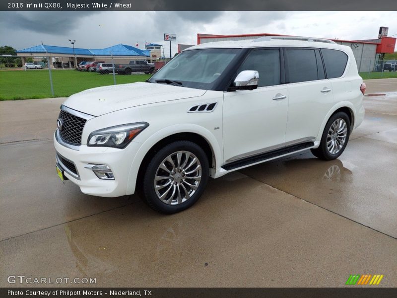Front 3/4 View of 2016 QX80 