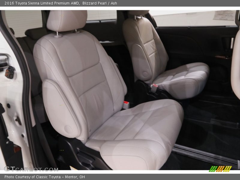 Blizzard Pearl / Ash 2016 Toyota Sienna Limited Premium AWD