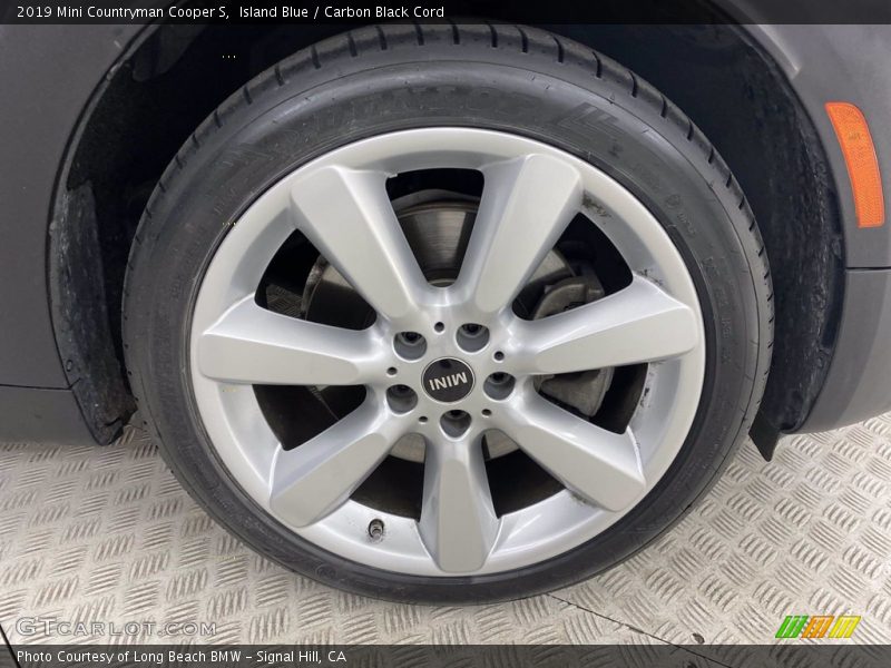 Island Blue / Carbon Black Cord 2019 Mini Countryman Cooper S