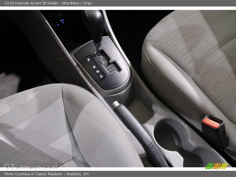 Ultra Black / Gray 2016 Hyundai Accent SE Sedan
