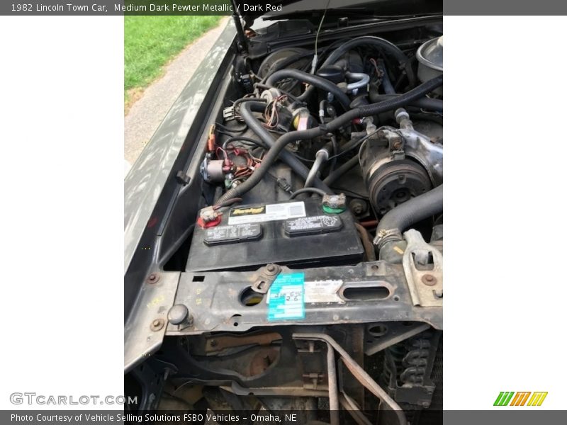 1982 Town Car  Engine - 5.0 Liter OHV 16-Valve V8