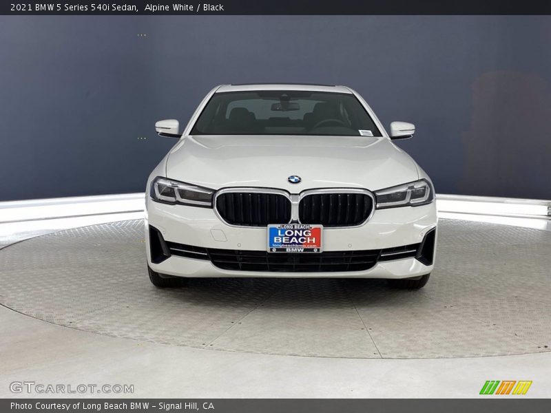 Alpine White / Black 2021 BMW 5 Series 540i Sedan