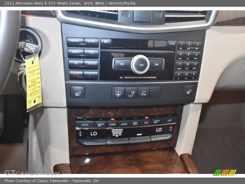 Arctic White / Almond/Mocha 2011 Mercedes-Benz E 350 4Matic Sedan