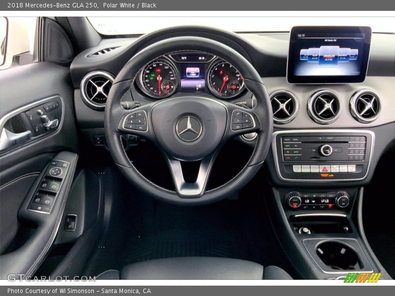 Polar White / Black 2018 Mercedes-Benz GLA 250