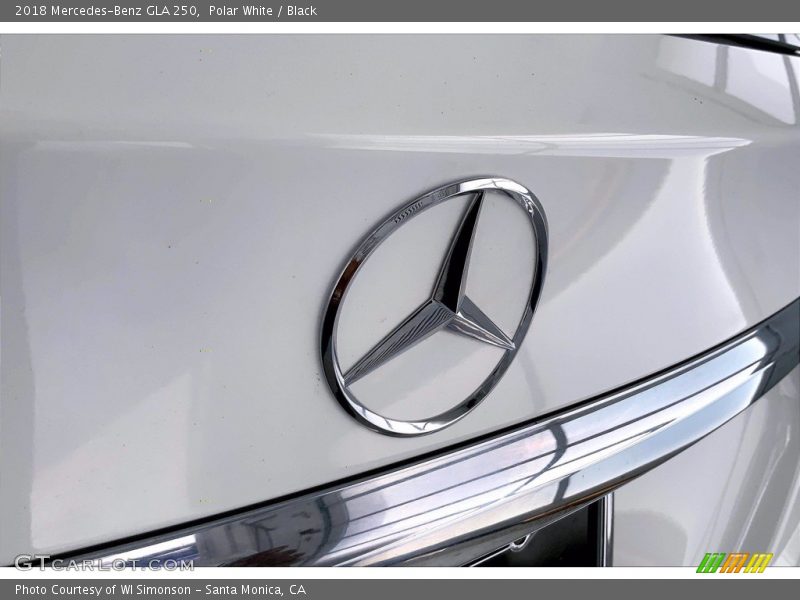 Polar White / Black 2018 Mercedes-Benz GLA 250