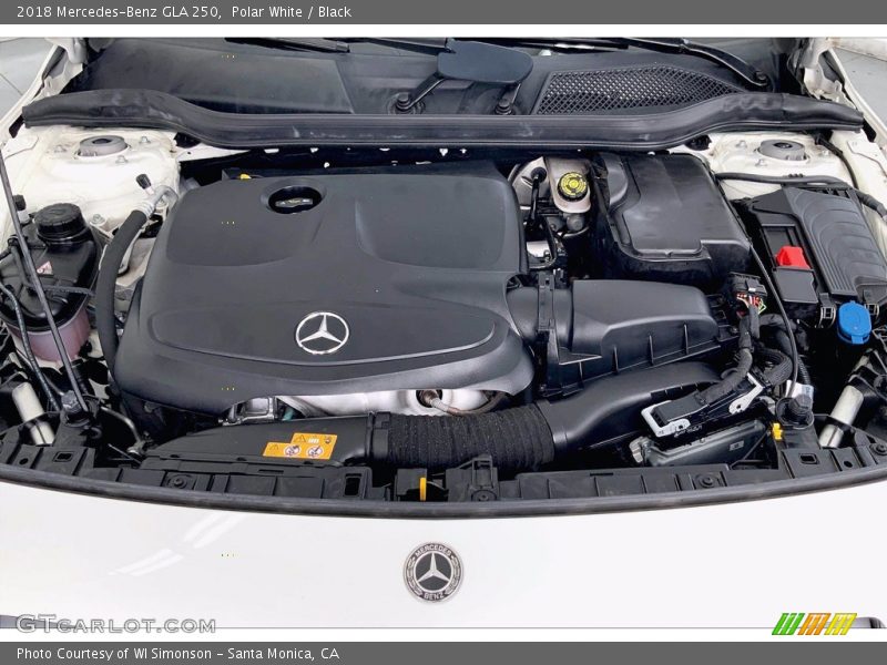 Polar White / Black 2018 Mercedes-Benz GLA 250
