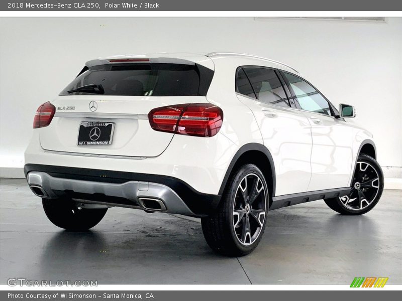 Polar White / Black 2018 Mercedes-Benz GLA 250