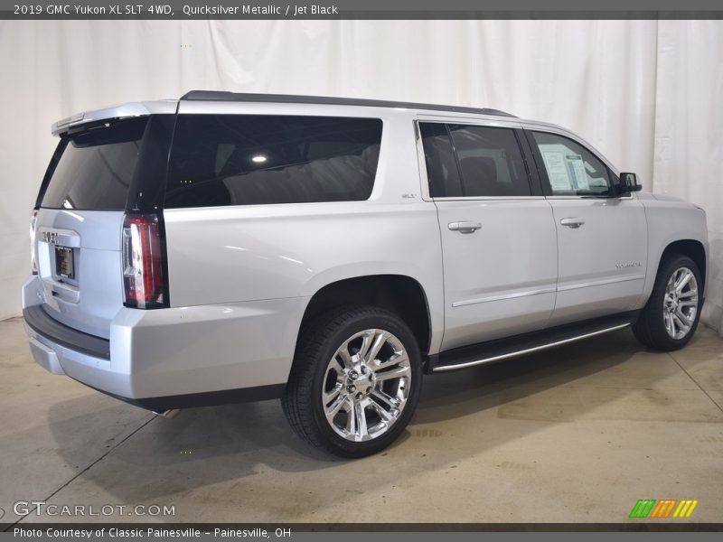 Quicksilver Metallic / Jet Black 2019 GMC Yukon XL SLT 4WD
