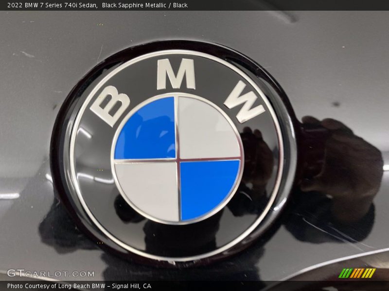 Black Sapphire Metallic / Black 2022 BMW 7 Series 740i Sedan