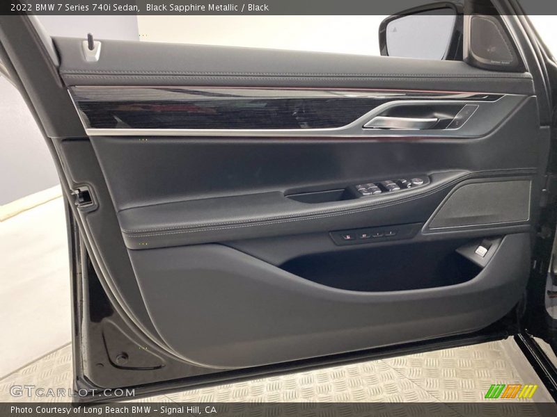 Black Sapphire Metallic / Black 2022 BMW 7 Series 740i Sedan