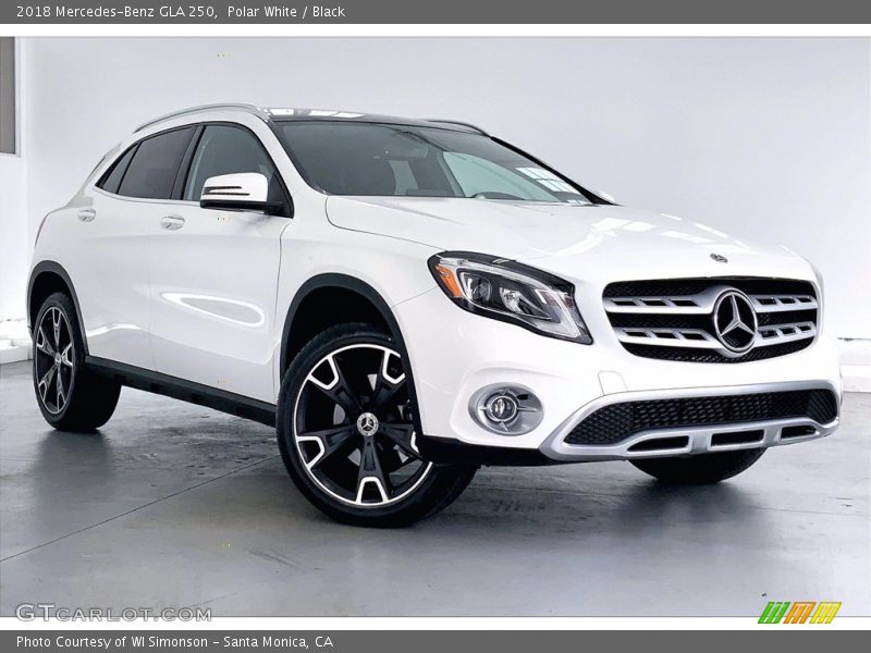 Polar White / Black 2018 Mercedes-Benz GLA 250