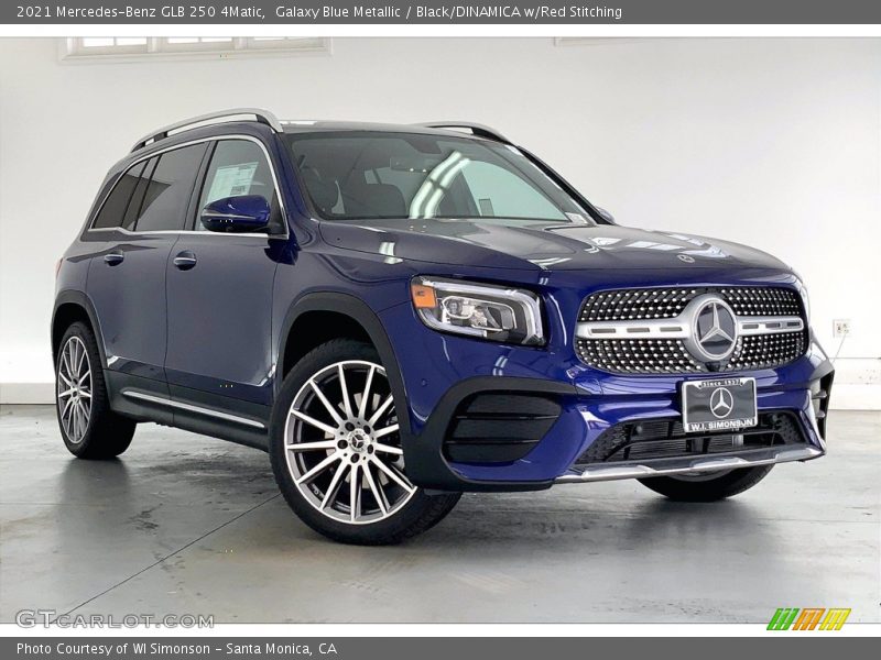 Front 3/4 View of 2021 GLB 250 4Matic