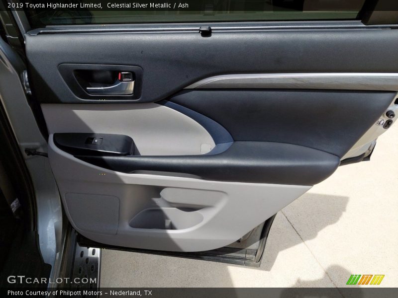 Celestial Silver Metallic / Ash 2019 Toyota Highlander Limited